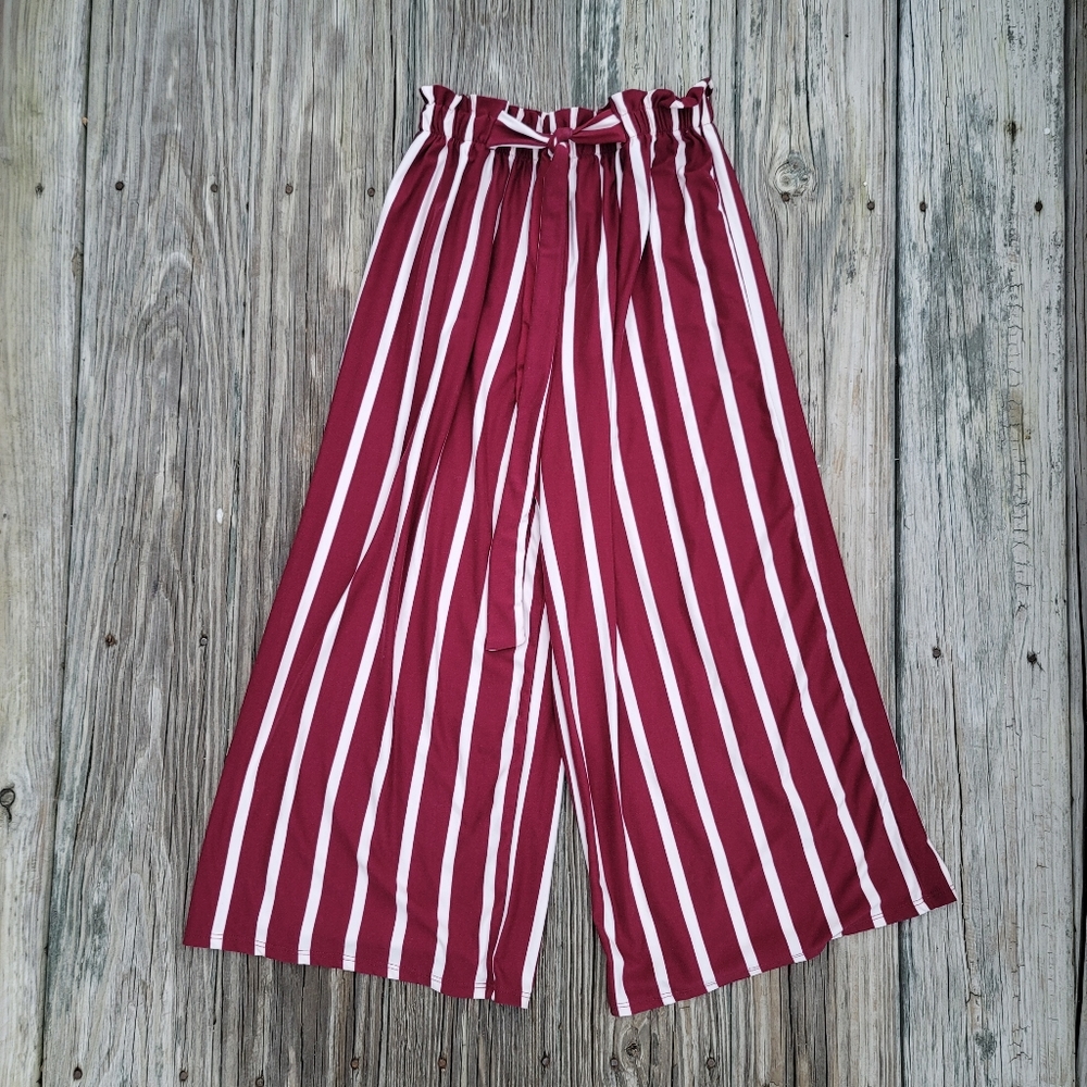 5/$25 LA Gypsy Burgundy Striped Pants Size Small